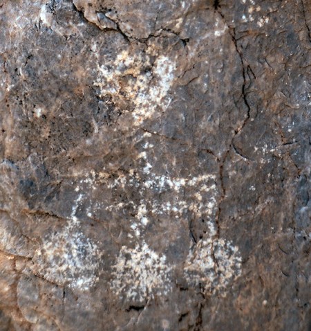 Rock-art-near-Qabil-8