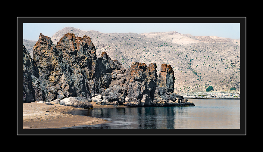 Beach-rock-formations