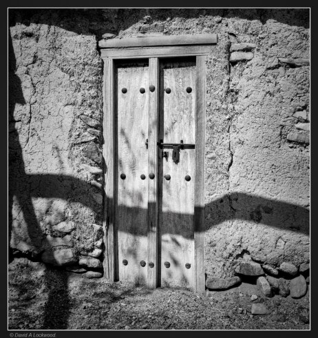 shadows-0n-door