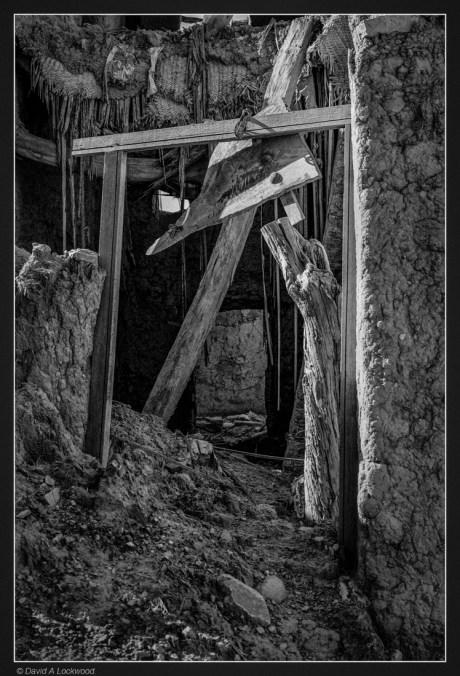 Blocked entrance-no3. muti-blocked-entrance-no3